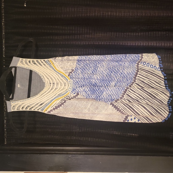 Top - Picture 1 of 2